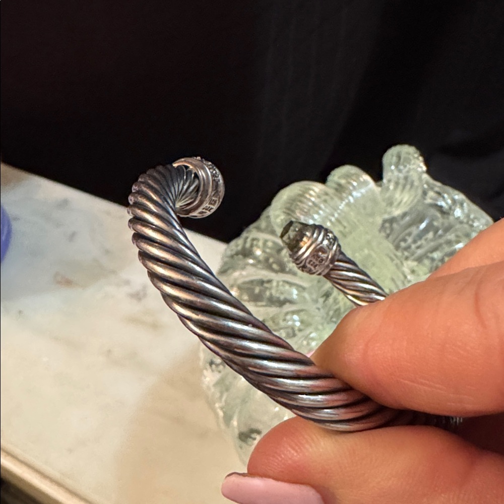 David Yurman, authentic cable cuff. - Picture 3 of 9